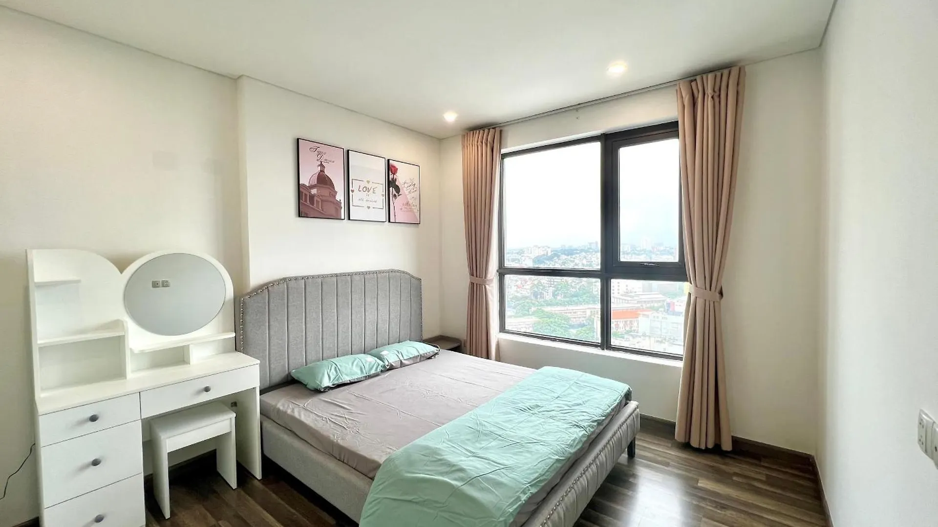 1,2, 3 Bedroom Apartment In Ha Do Centrosa - District 10 Ho Chi Minh City