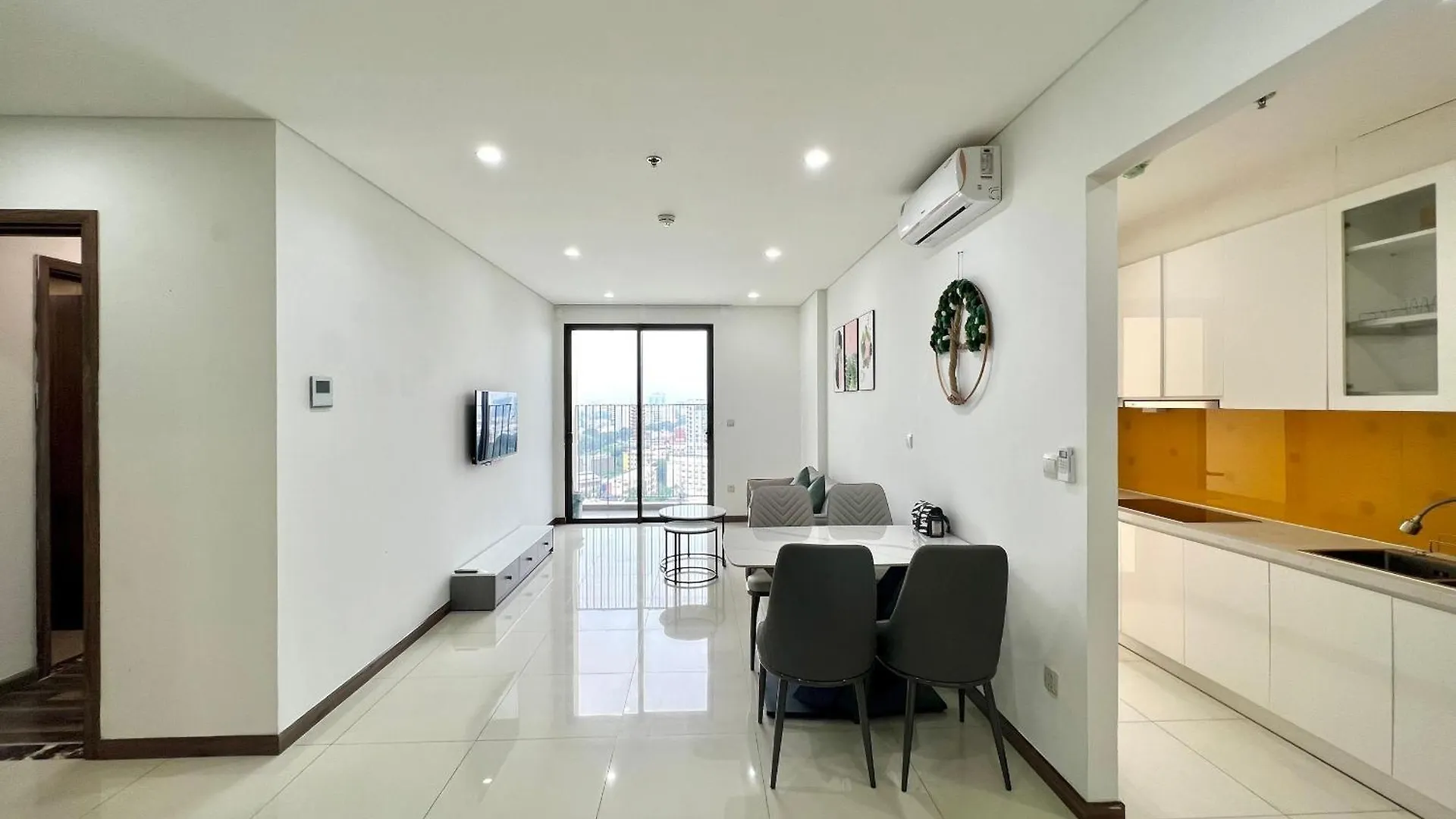 1,2, 3 Bedroom Apartment In Ha Do Centrosa - District 10 Ho Chi Minh City 0*,