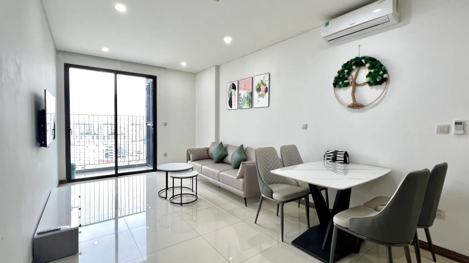 1,2, 3 Bedroom Apartment In Ha Do Centrosa - District 10 Ho Chi Minh City