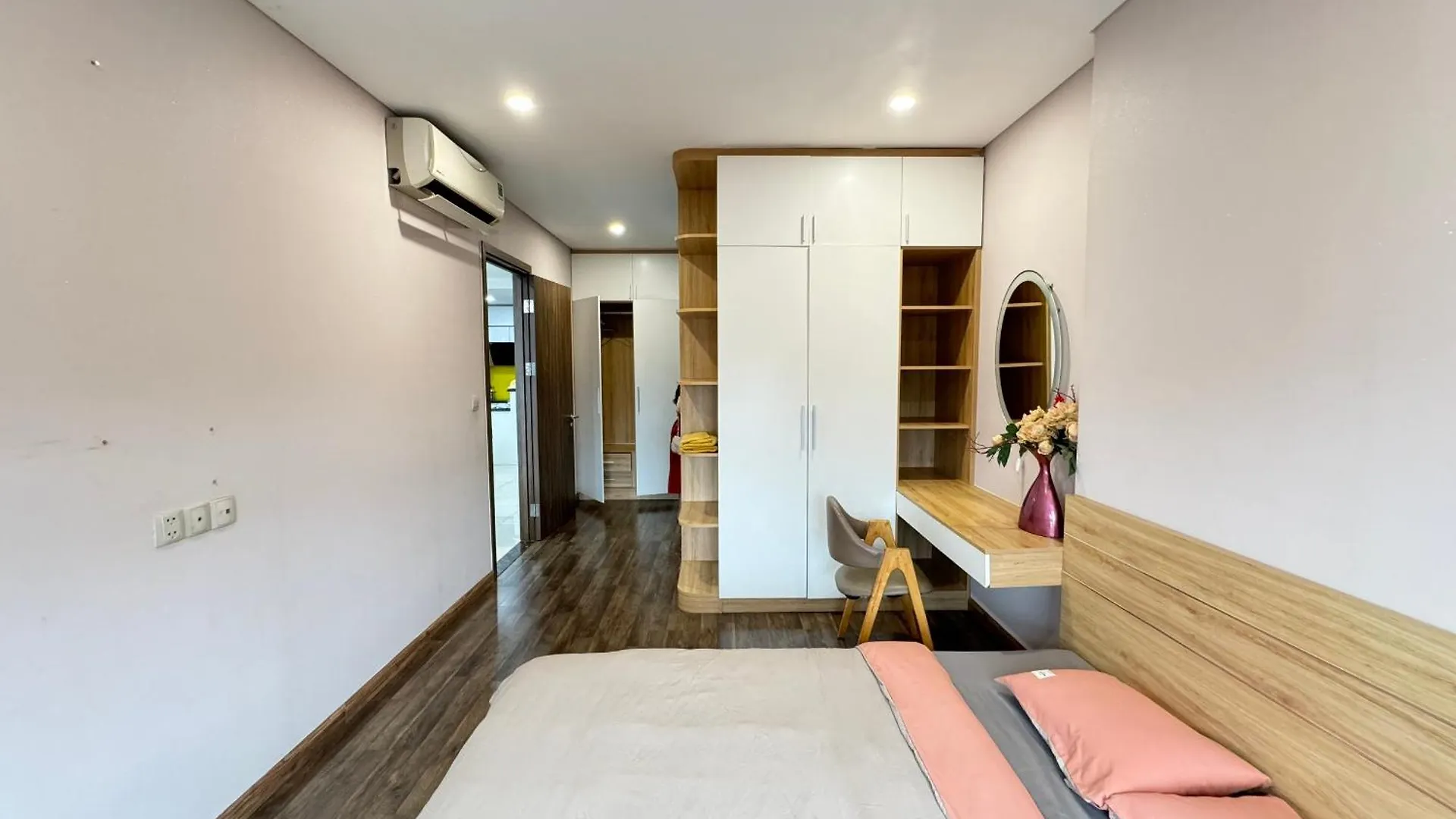 1,2, 3 Bedroom Apartment In Ha Do Centrosa - District 10 Ho Chi Minh City Vietnam